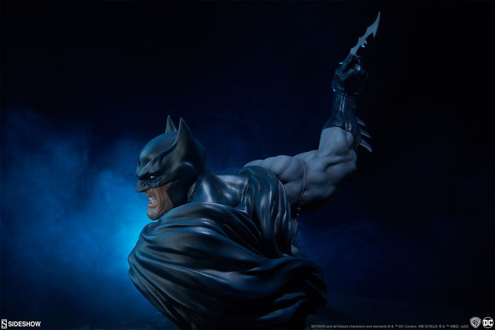 [Pre-Order] SIDESHOW COLLECTIBLES - BATMAN ON GARGOYLE PREMIUM FORMAT STATUE