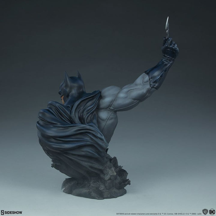 [Pre-Order] SIDESHOW COLLECTIBLES - BATMAN ON GARGOYLE PREMIUM FORMAT STATUE