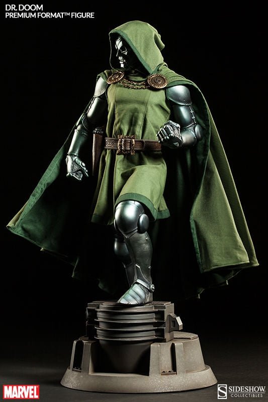 Sideshow - Premium Format™ Figure - Doctor Doom