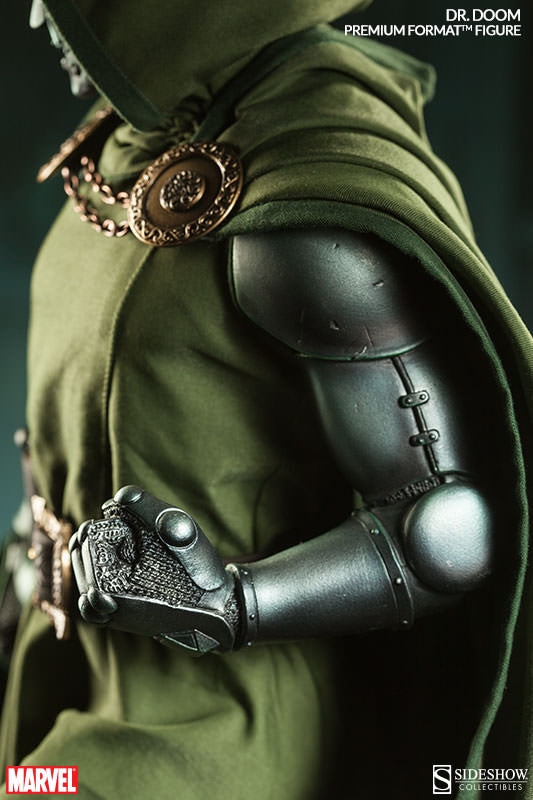 Sideshow - Premium Format™ Figure - Doctor Doom