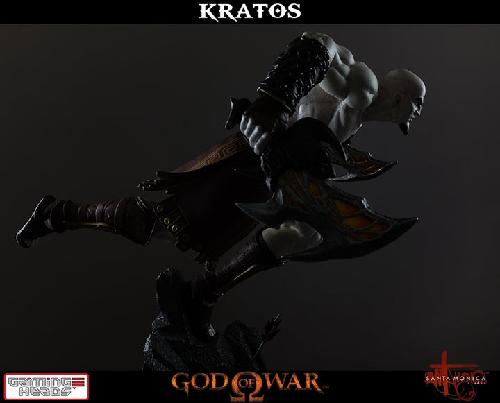 Gaming Heads - God of War - Lunging Kratos Statue