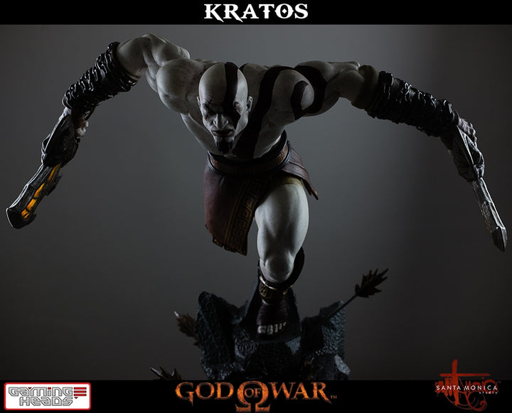 Gaming Heads - God of War - Lunging Kratos Statue