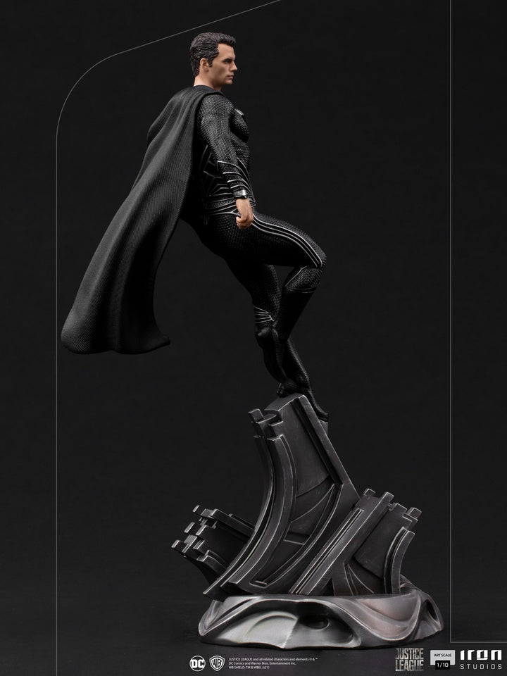 [Pre-Order] Iron Studios - Clark Kent Deluxe Art Scale 1/10 - DC Comics