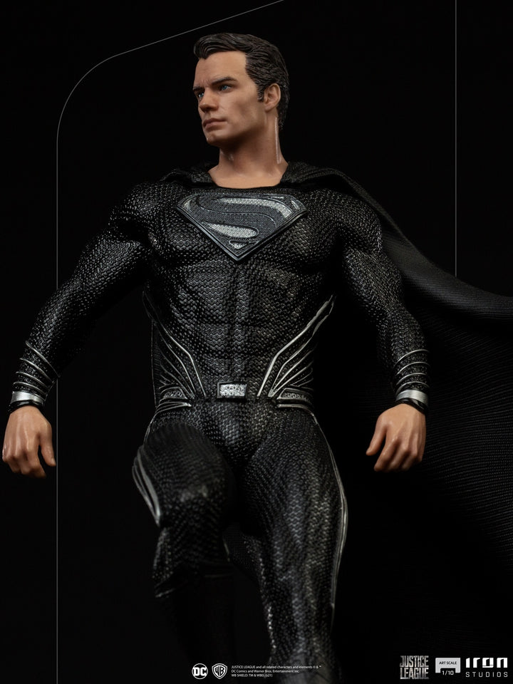 [Pre-Order] Iron Studios - Clark Kent Deluxe Art Scale 1/10 - DC Comics