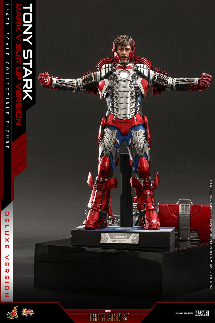 [Pre-Order]  Hot Toys - MMS599 - Iron Man 2 - 1/6th scale Tony Stark (Mark V Suit up Version) Collectible Figure