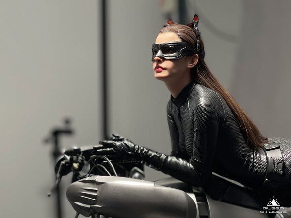 Queen Studios - Catwoman  1/3 scale