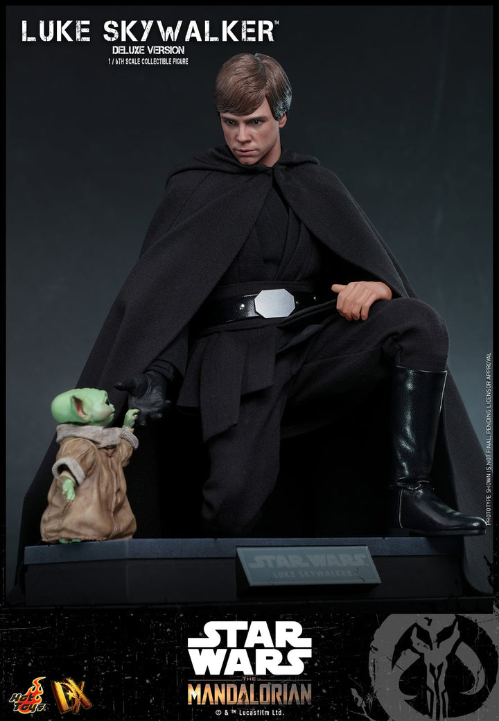 [Pre-Order] Hot Toys - DX22 - Star Wars: The Mandalorian - 1/6th scale Luke Skywalker Collectible Figure