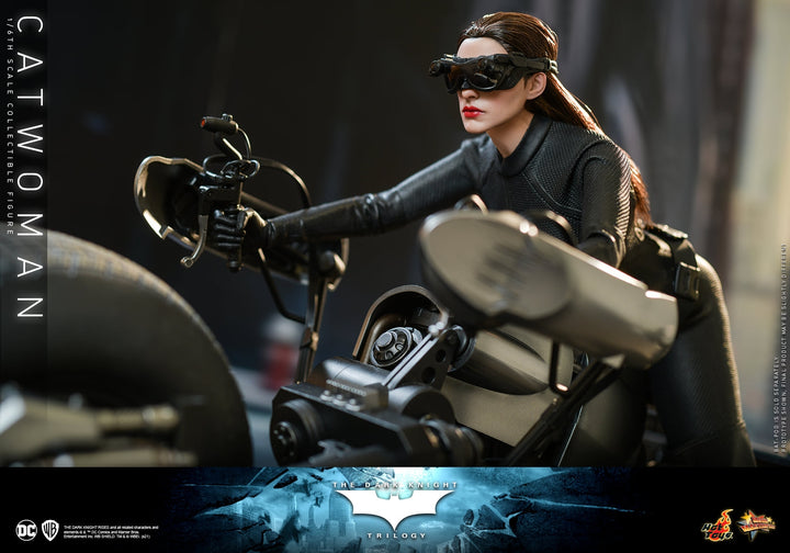 Hot Toys - Hot Toys - MMS627 - The Dark Knight Trilogy - 1/6th scale Catwoman Collectible Figure