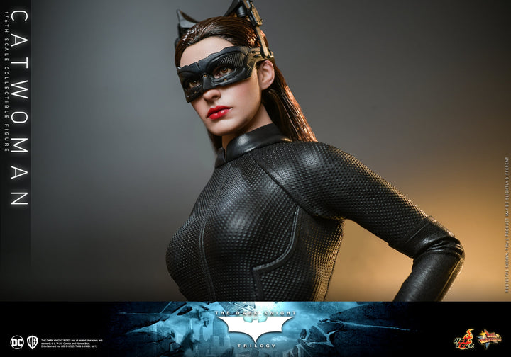 Hot Toys - Hot Toys - MMS627 - The Dark Knight Trilogy - 1/6th scale Catwoman Collectible Figure