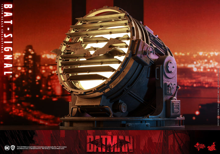 Hot Toys - MMS640 - The Batman - 1/6th scale Bat-Signal Collectible