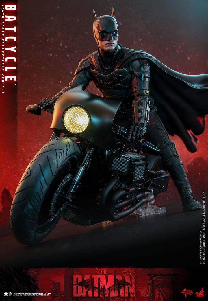 [Pre-Order]Hot Toys - MMS641 - The Batman - 1/6th scale Batman and Bat-Signal Collectible Set