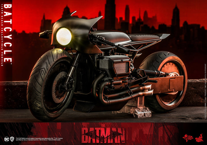 [Pre-Order]Hot Toys - MMS641 - The Batman - 1/6th scale Batman and Bat-Signal Collectible Set