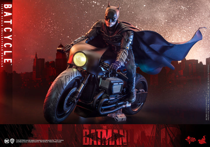 [Pre-Order]Hot Toys - MMS641 - The Batman - 1/6th scale Batman and Bat-Signal Collectible Set