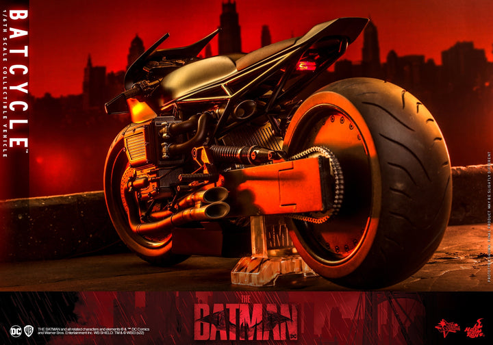 [Pre-Order]Hot Toys - MMS641 - The Batman - 1/6th scale Batman and Bat-Signal Collectible Set