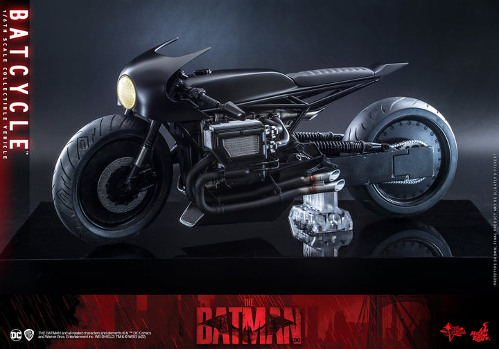 [Pre-Order]Hot Toys - MMS641 - The Batman - 1/6th scale Batman and Bat-Signal Collectible Set