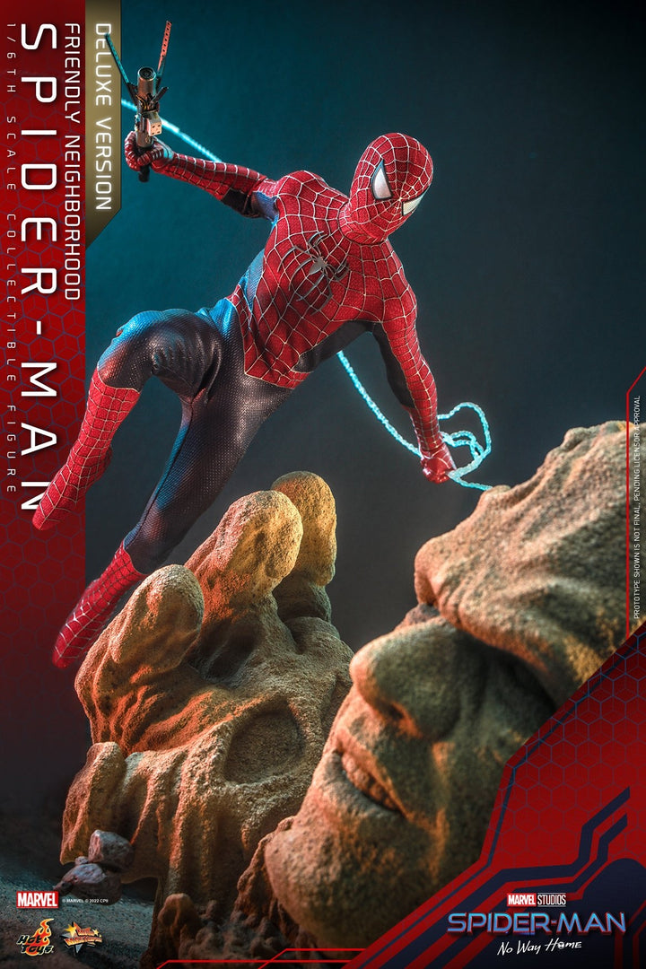 Hot Toys - MMS662 - Spider-Man: No Way Home - 1/6th scale Friendly Neighborhood Spider-Man Collectible Figure (Deluxe Version)