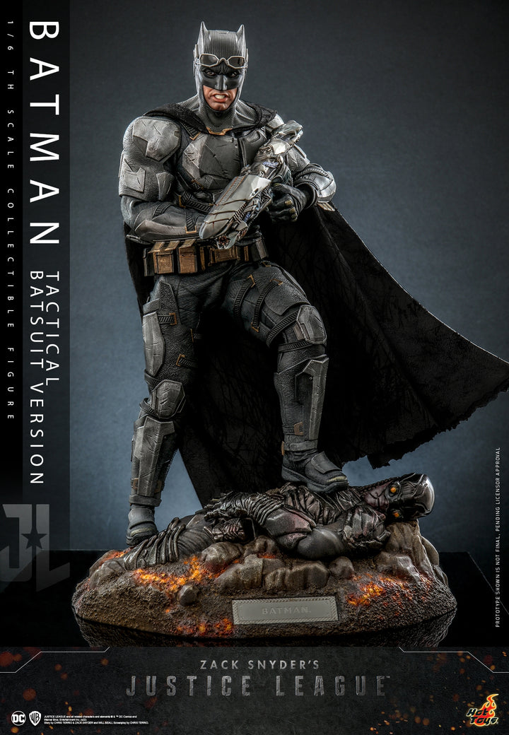 [Pre-Order] Hot Toys - TMS085 - Zack Snyder's Justice League - 1/6th scale Batman (Tactical Batsuit Version) Collectible Figure