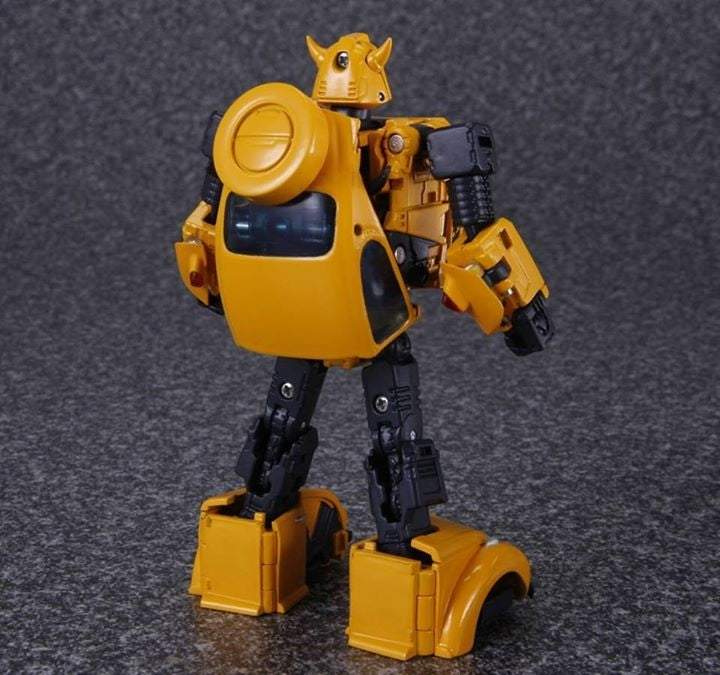 Takara Tomy - MP21 - Bumblebee with coin and exclusive item