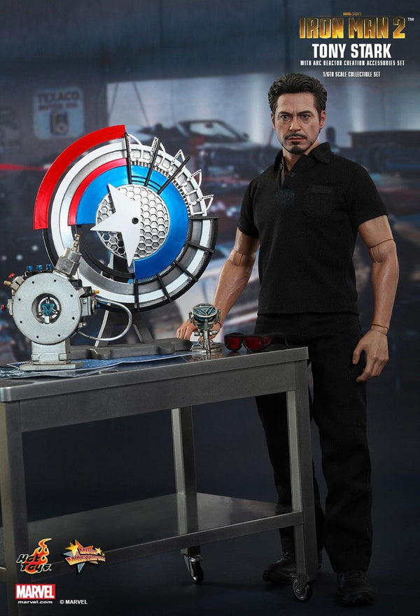 Hot Toys - Iron Man 2 - Tony Stark with Arc Reactor Creation Accessories Collectible Set