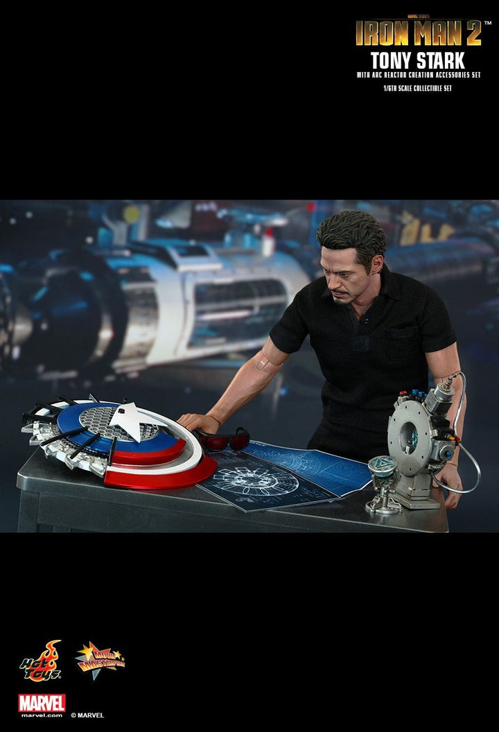 Hot Toys - Iron Man 2 - Tony Stark with Arc Reactor Creation Accessories Collectible Set