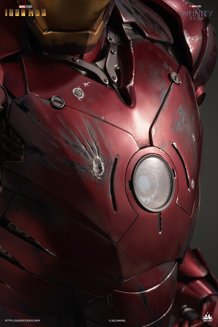 Queen Studios -  Iron Man Mark3 1/2 Statue (Battle Damaged Edition)