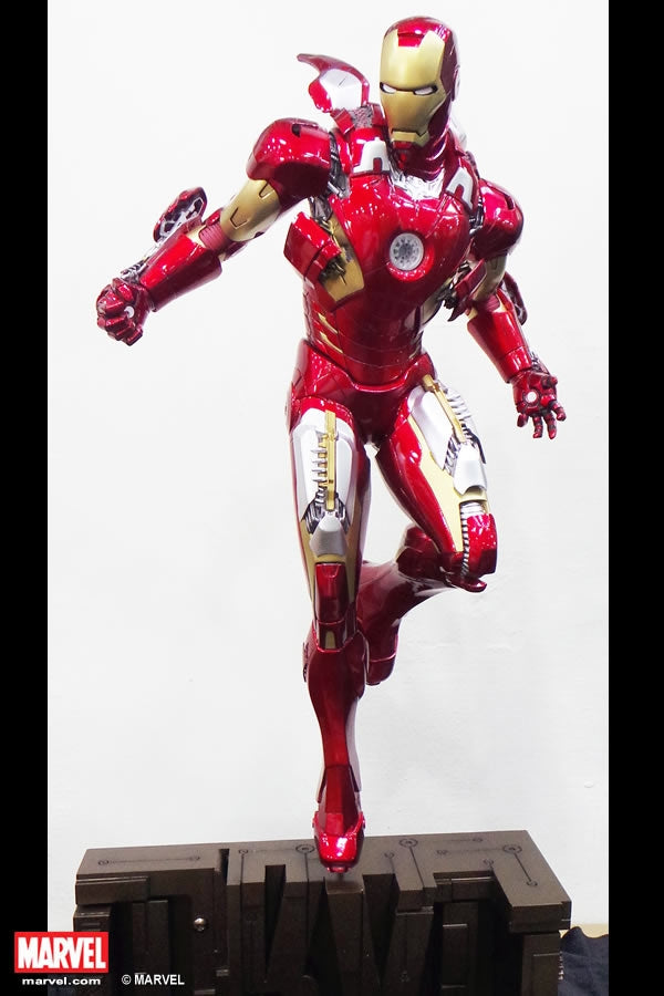 XM Studios - Premium Collectibles -Iron Man MARK VII