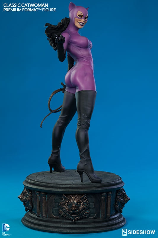  Sideshow - Premium Format™ - Classic Catwoman