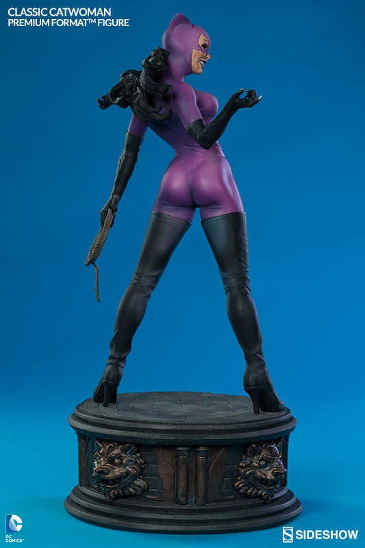  Sideshow - Premium Format™ - Classic Catwoman