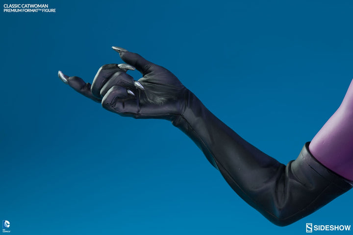  Sideshow - Premium Format™ - Classic Catwoman