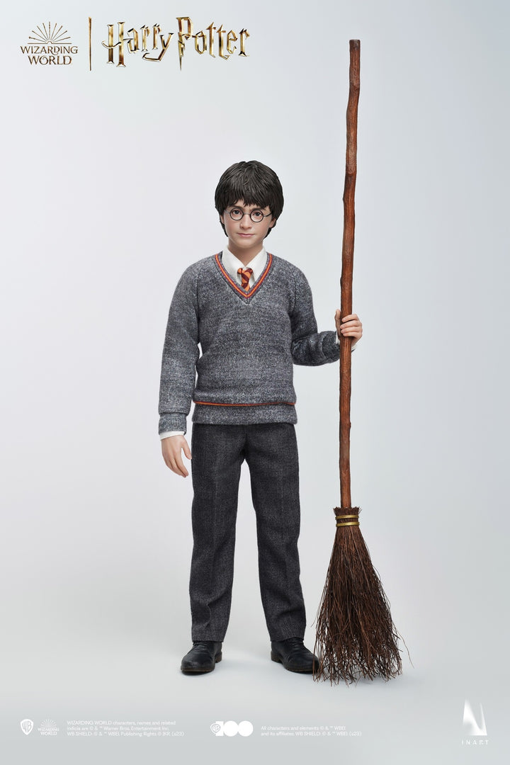 INART - 1/6 Harry Potter - Harry Potter Hogwarts Uniform 1/6 Collectible Figures (Std Version)