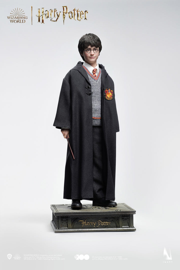 INART - 1/6 Harry Potter - Harry Potter Hogwarts Uniform 1/6 Collectible Figures (Std Version)