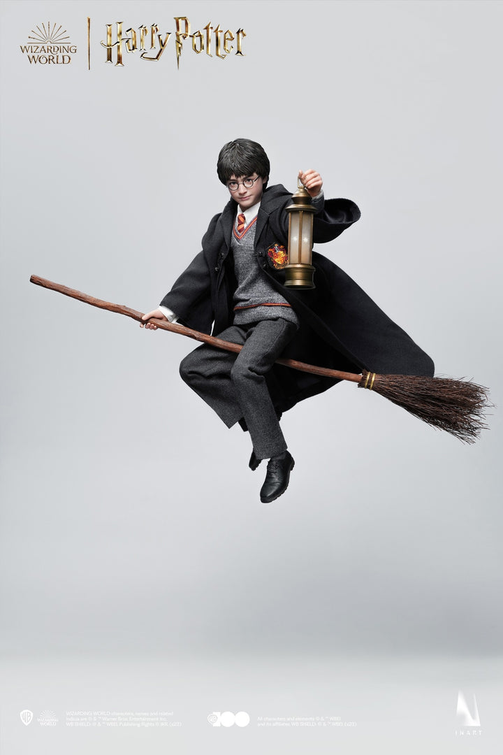 INART - 1/6 Harry Potter - Harry Potter Hogwarts Uniform 1/6 Collectible Figures (Std Version)