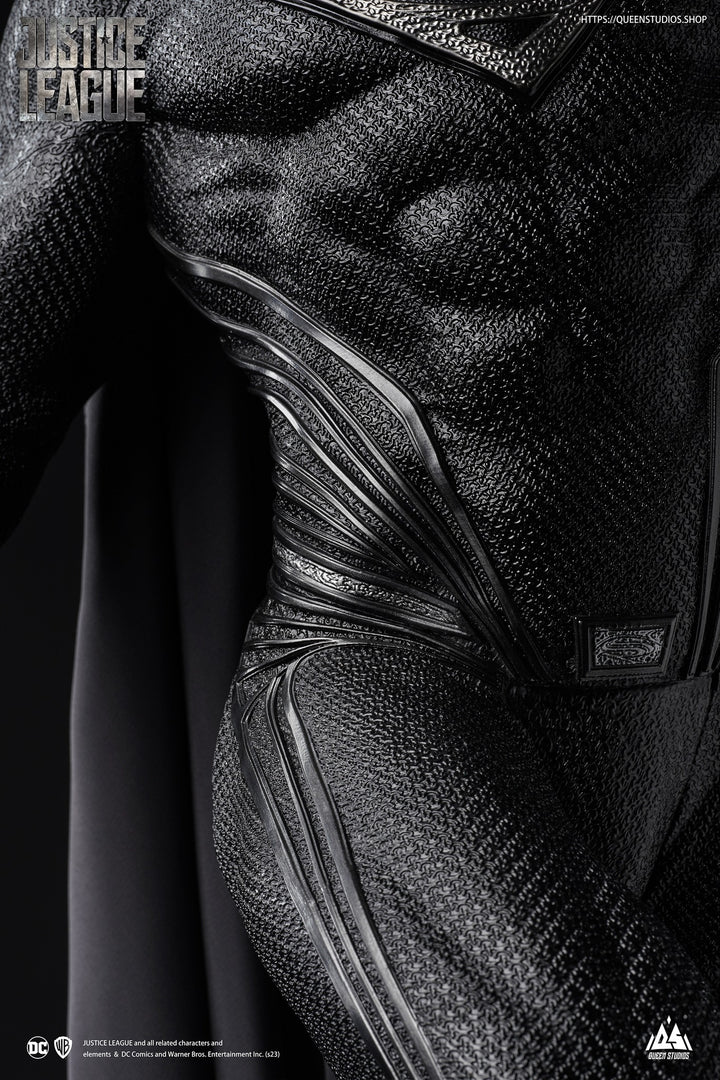 [Pre-Order] Queen Studios - SUPERMAN (HENRY CAVILL) BLACK SUIT 1/3 STATUE Regular Version