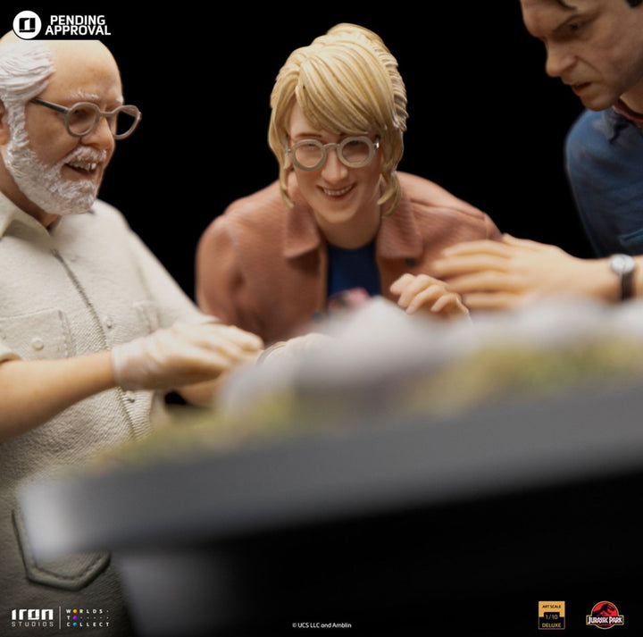 [Pre-Order] Iron Studios - Statue Dino Hatching Deluxe - Jurassic Park - Art Scale 1/10