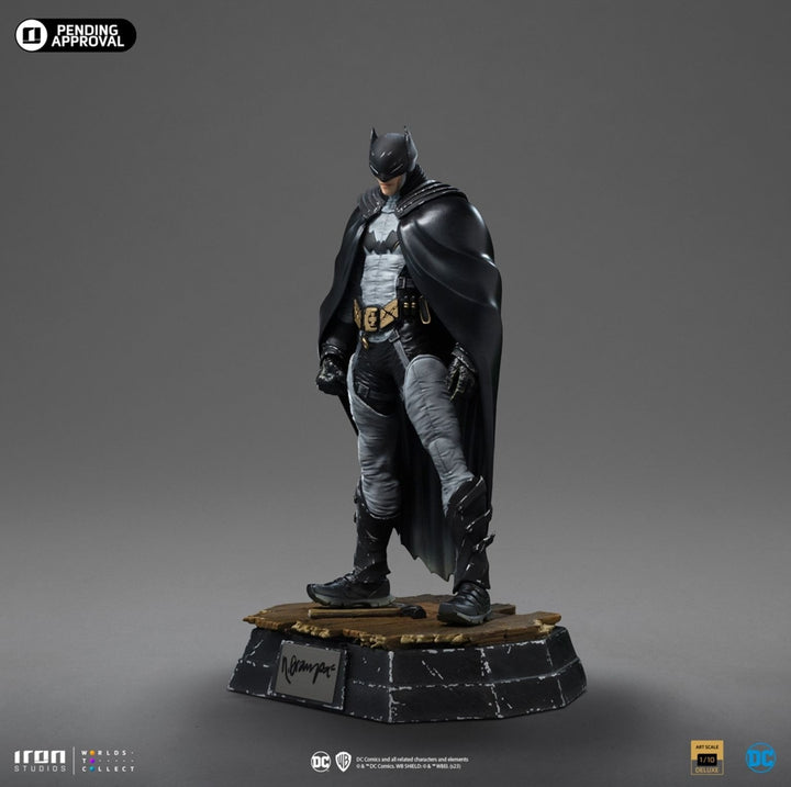 [Pre-Order] Iron Studios - Batman by Rafael Grampá Signed Version - DC Comics - Art Scale 1/10