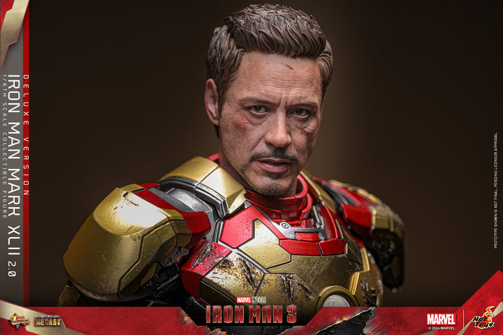 [Pre-Order] Hot Toys - MMS758D65 - Iron Man 3 - 1/6th scale Iron Man Mark XLII (2.0) Collectible Figure